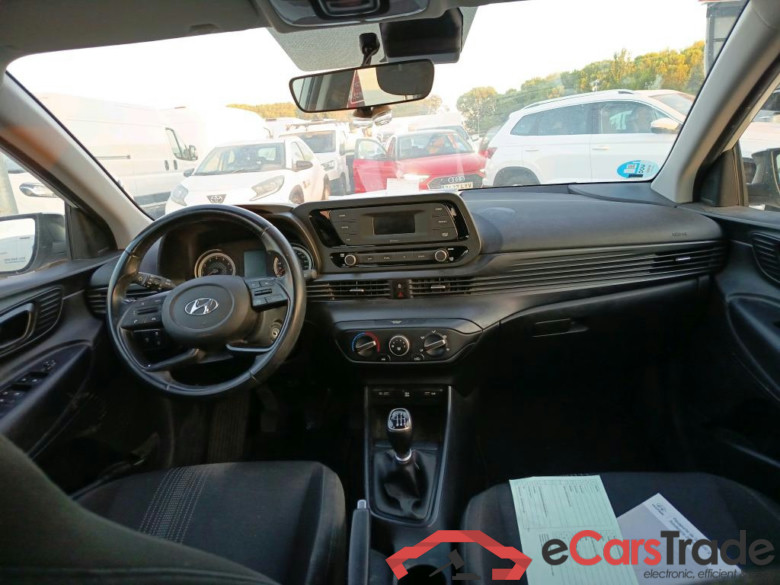 HYUNDAI i20 / 2020 / 5P / berlina con portón 1.0 TGDI 74kW (100CV) 48V Essence #3