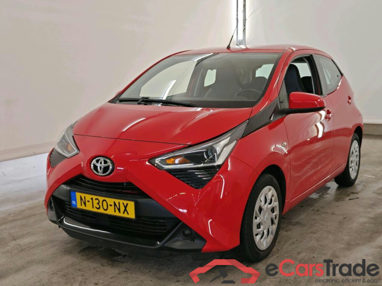 Toyota AYGO 1.0 VVT-i x-play 5d