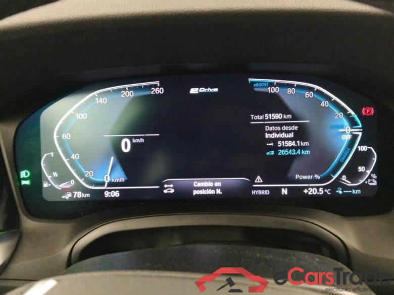BMW Serie 3 / 2018 / 4P / sedán 330e #4