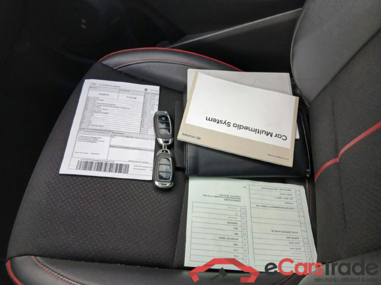 HYUNDAI Kona / 2017 / 5P / todoterreno KONA TGDI 1.0 120CV 4X2 TECNO RED #5