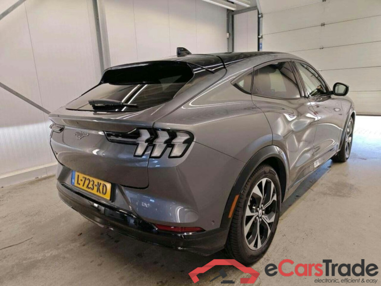 FORD Mustang Mach-E AWD 75 kWh #2