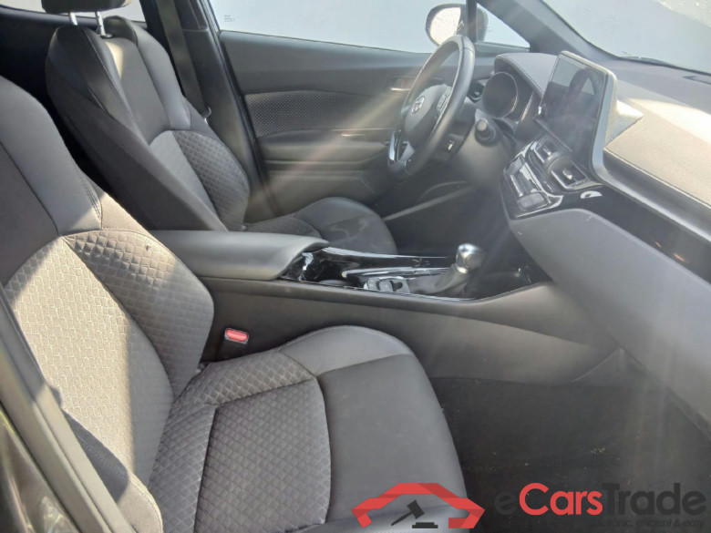 TOYOTA C-HR / 2019 / 5P / todoterreno 2.0 180H Advance #6