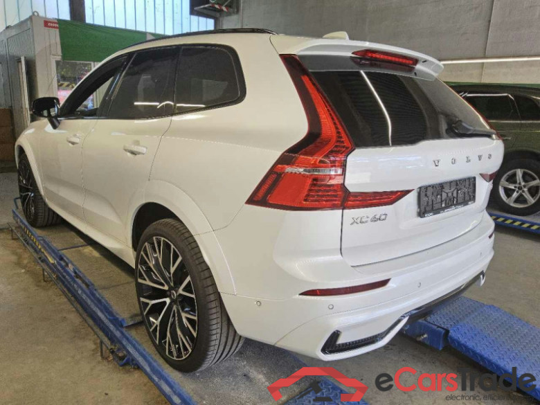 Volvo XC60 (03.2017->) DE - SUV5 B5 (Benzin) 2WD EU6d, R-Design Mild-Hybrid, (Facelift) 2021 - 2022 #4