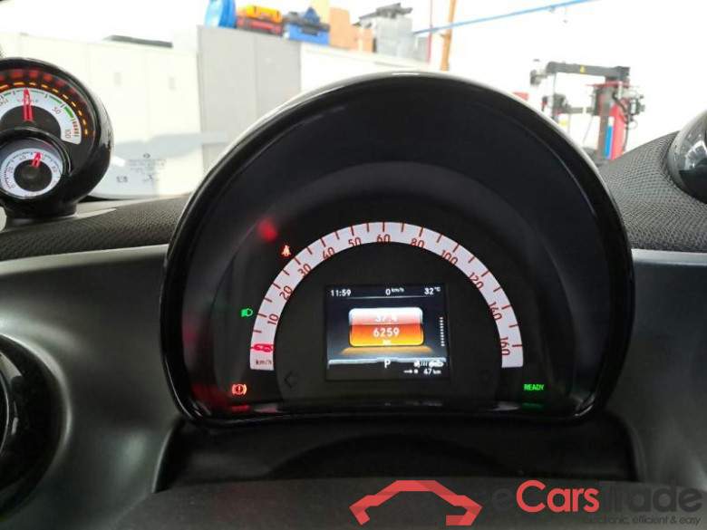 SMART FORTWO COUPÈ / 2019 / 3P / COUPE EQ 60KW PASSION #4