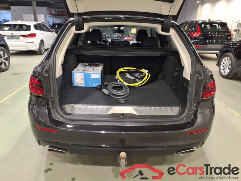 BMW 5 SERIES TOURING 2.0 520E TOURING AUTO #3