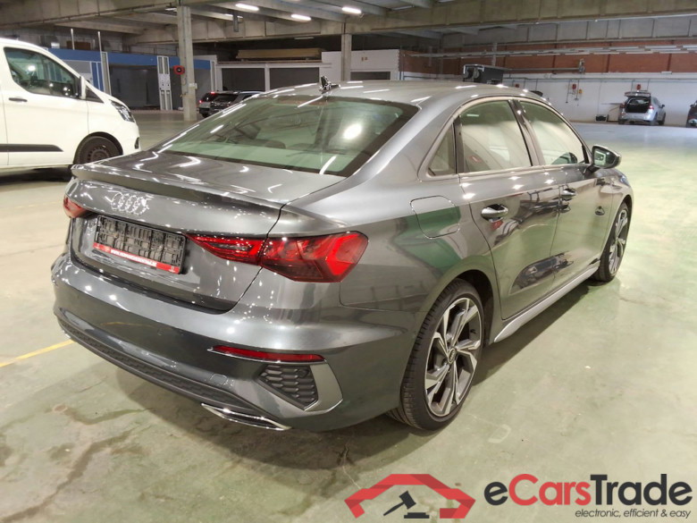 AUDI A3 2.0 TDI 30 85KW S LINE #4