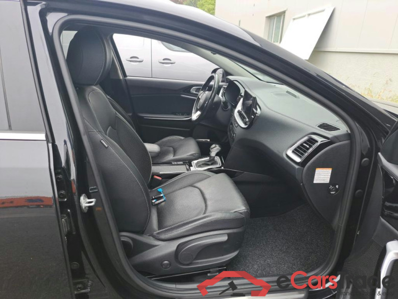 KIA - KIA XCEED GDi 141PK DCT Business Line Pack Lounge & Convenience  * HYBRID * #3
