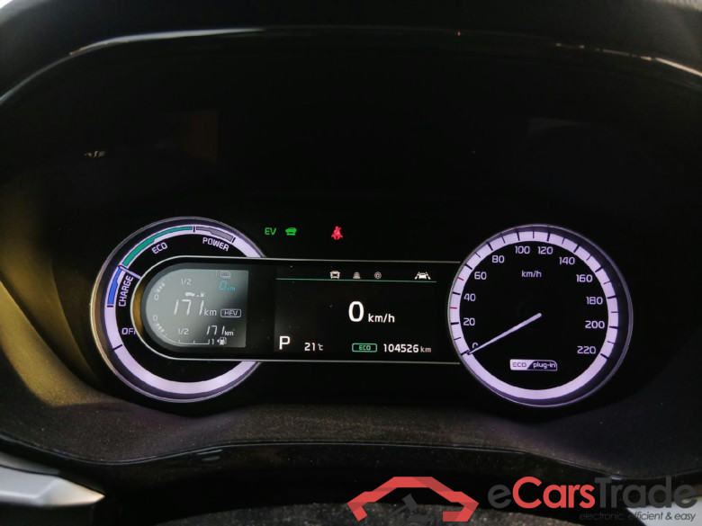 KIA Niro PHEV / 2019 / 5P / crossover 1.6 GDi PHEV 104kW (141CV) Concept #4