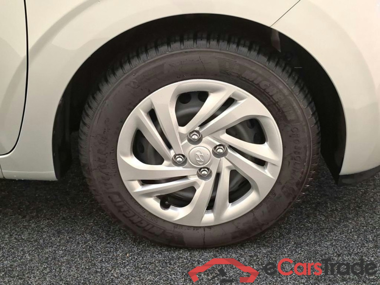HYUNDAI i10 49 kW #6