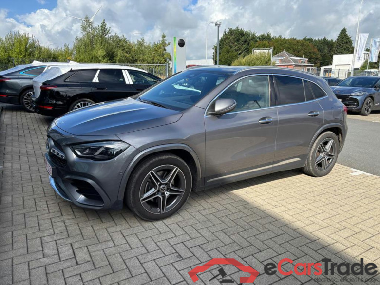 MERCEDES-BENZ GLA 180 Star Edition Star Edition #1