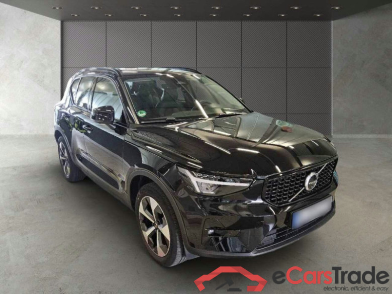 Volvo XC40 (2017->) DE - SUV5 B4 2WD EU6d, Plus Dark, (Facelift) 2022 - 2024 #2