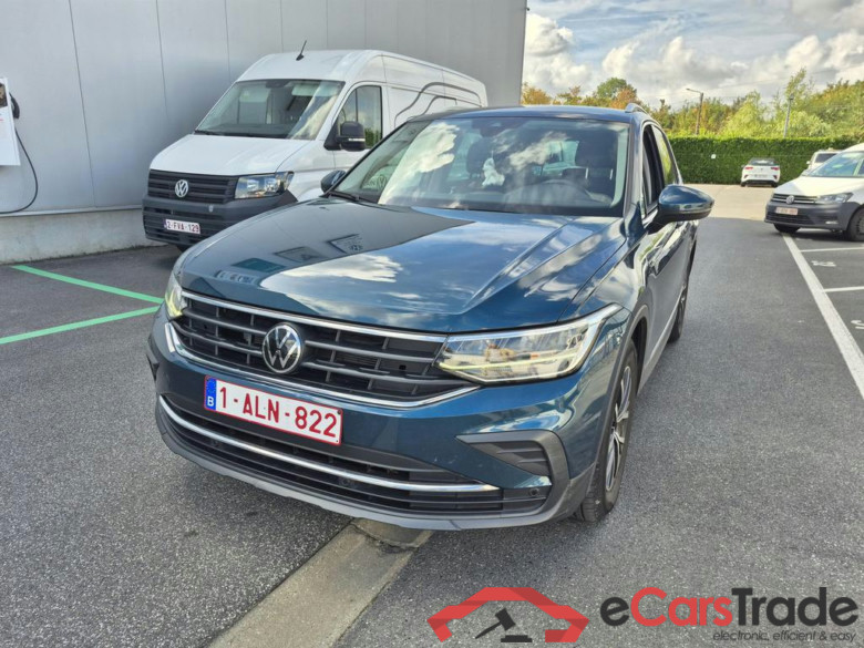 VOLKSWAGEN Tiguan Tiguan Life Business 1.5 TSI 110 kW (150 ch) 7 vitesses DSG