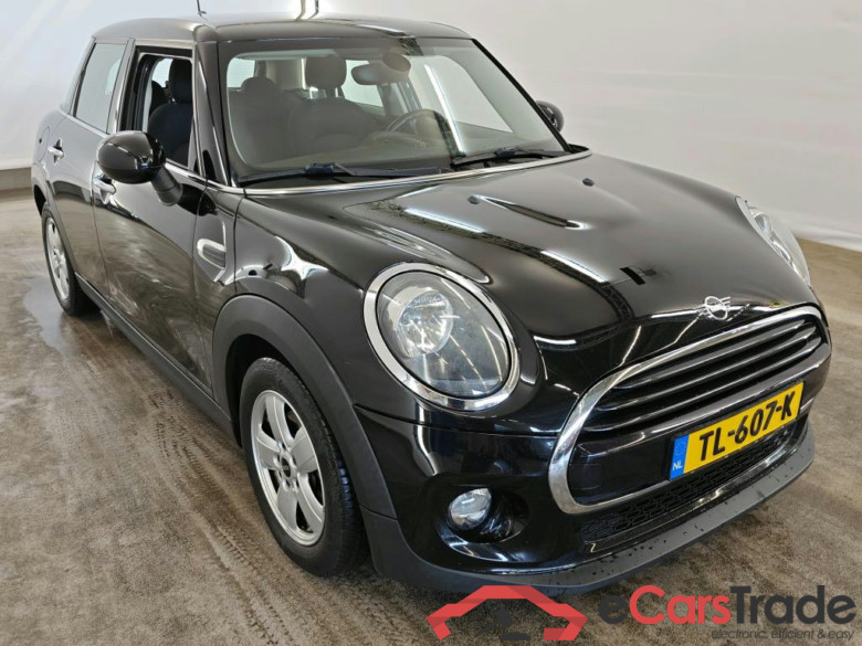 Mini Cooper 1.5i Aut. Navi KeylessGo Klima ... #2