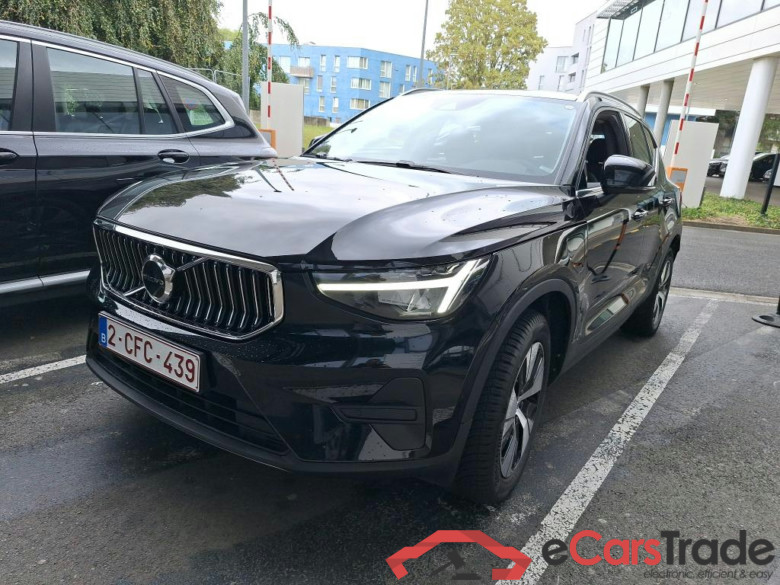 VOLVO - VOL XC40 T4 PHEV 211PK Inscription Expression With Arianne Leather & Winter Pack & Park Assist & Semi Auto Foldable Trailer Hook  * HYBRID *    ***     REGISTRATION     30/06/2022     ***