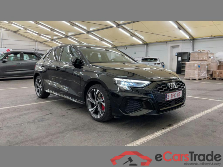 AUDI A3 Sportback PHEV 45 TFSI e Competition S tronic (180 kW) #2