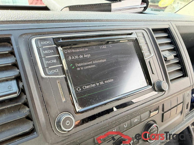 VOLKSWAGEN Transporter T6 1400 Caravelle Lwb Caravelle Comfortline 3400 mm 2,0 l TDI BMT  150ch (110KW) Boîte automatique 7 vitesses DSG #2