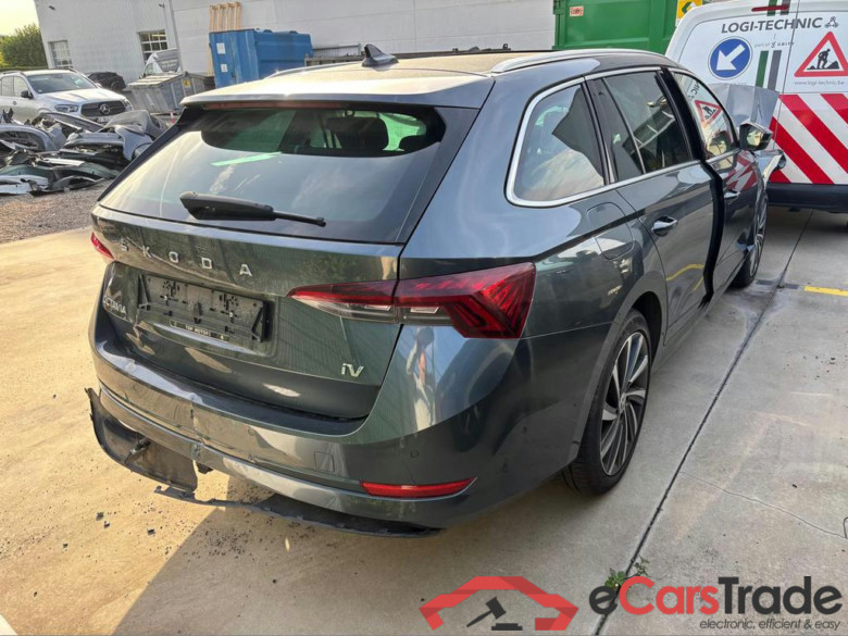 SKODA Octavia Combi PHEV Octavia SW PHEV 1.4 TSI Style DSG #4