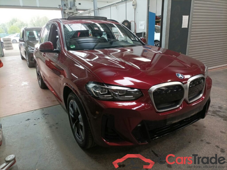BMW iX3  #1