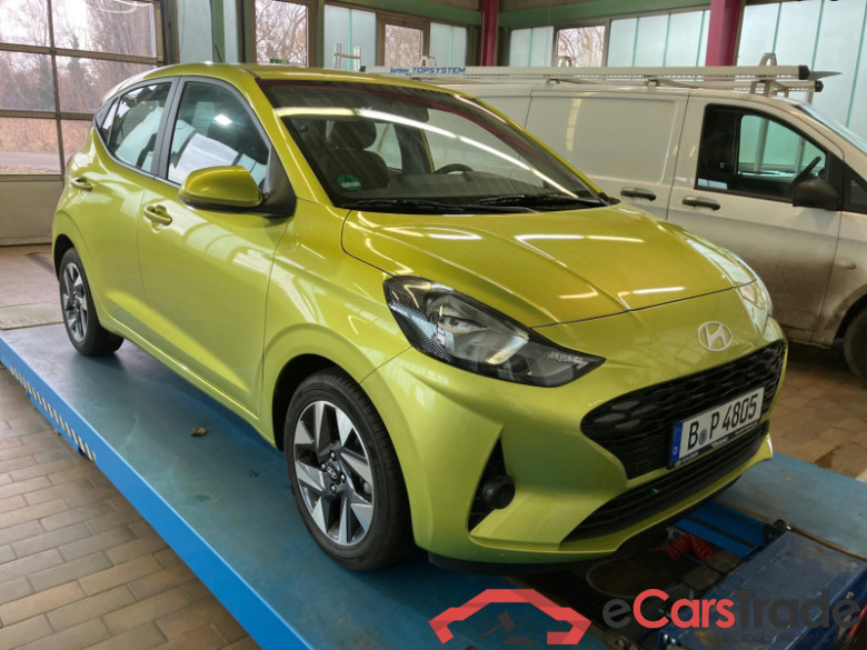 HYUNDAI i10 Schaden GA beachten #2
