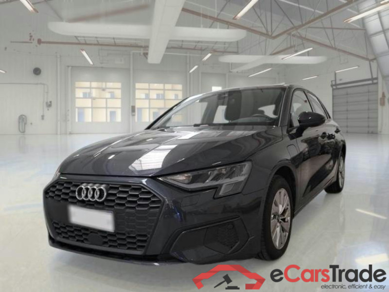 AUDI A3 / 2020 / 5P / BERLINA 40 TFSI E S TRONIC BUSINESS S.BACK