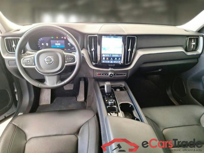 VOLVO XC60 / 2021 / 5P / SUV B4 automatico Core #3