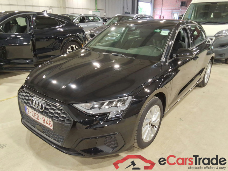AUDI A3 1.4 40 TFSI E S TRONIC SPORTB ATTRACTION #1