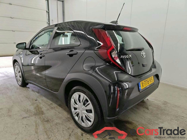 TOYOTA Aygo X 1.0 VVT-i MT Play #6