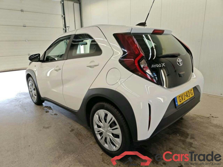 TOYOTA Aygo X 1.0 VVT-i MT Play #6