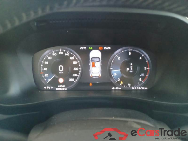 VOLVO XC40 / 2017 / 5P / SUV D3 AWD GEARTRONIC BUSINESS PLUS #5