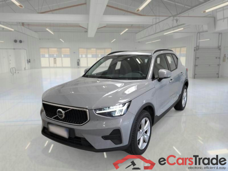 VOLVO XC40 / 2021 / 5P / SUV B3 automatico Essential #1