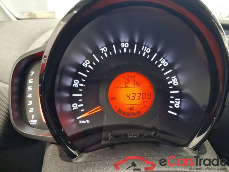 CITROEN C1 1.0 VTi Feel #6