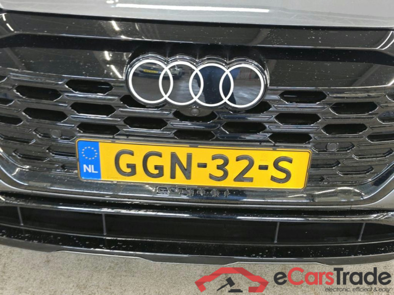 Audi Q8 e-tron 50 e-tron quattro S edition 5d #5