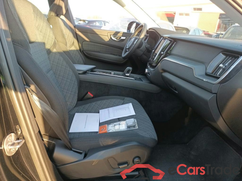 VOLVO XC60 / 2017 / 5P / todoterreno 2.0 B4 D Core Auto #6