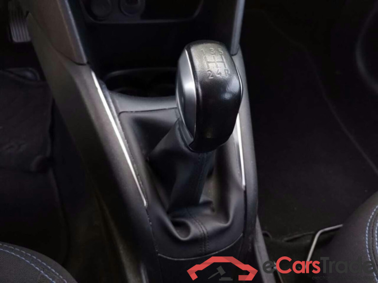 PEUGEOT 208 1.2 PureTech Signature #6