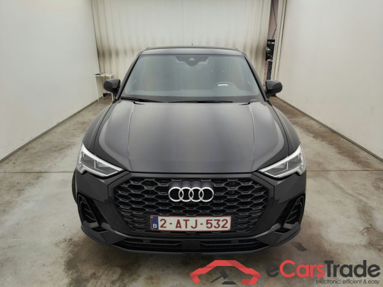 Audi Q3 Sportback 45 TFSI e S tronic S Line 5d #5