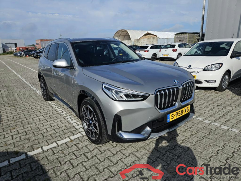 BMW iX1 225 kW #4