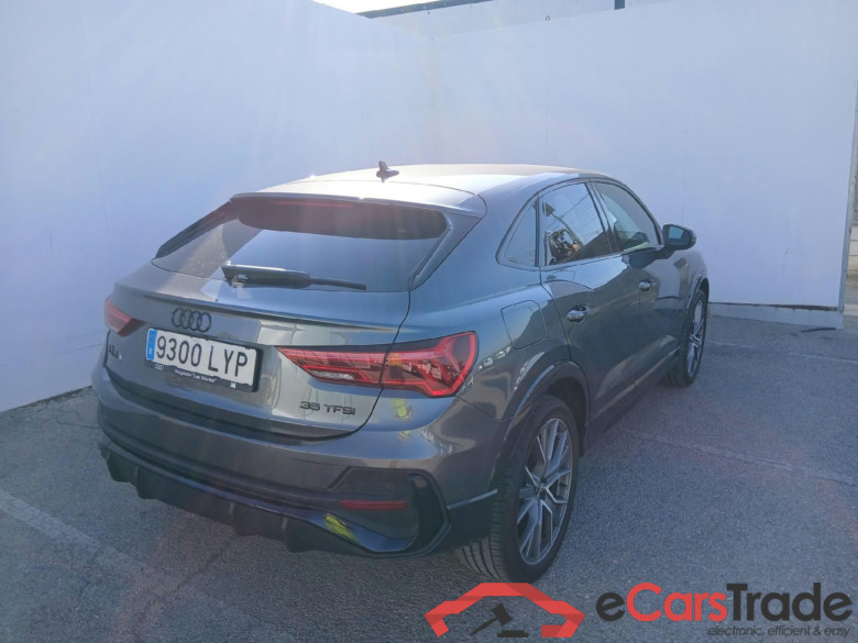 AUDI Q3 Sportback / 2019 / 5P / todoterreno 35 TFSI 110kW(150CV) S tronic Black Line #2
