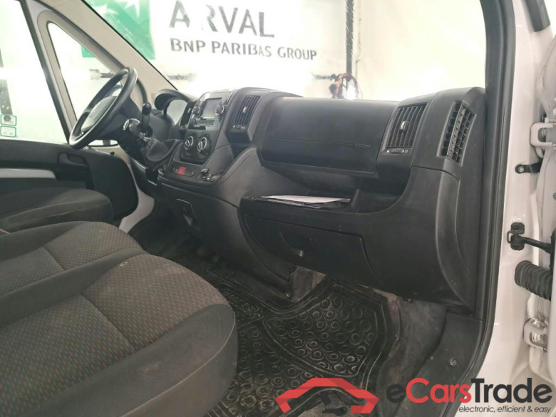 PEUGEOT Boxer / 2014 / 4P / Fourgon tôlé BlueHDi S&S 120 PREMIUM 335 L2H2 #5