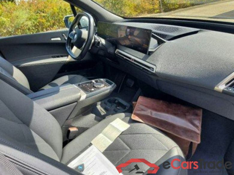 BMW iX  #3