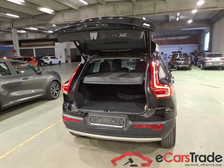 VOLVO XC40 1.5 T4 PHEV INSCRIPTION EXPR. DCT #3