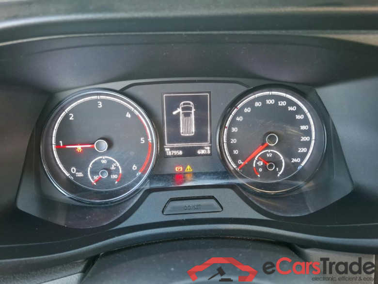 VOLKSWAGEN Transporter / 2019 / 4P / Fourgon tôlé 2.0 TDi 110 L2H1 Business #6