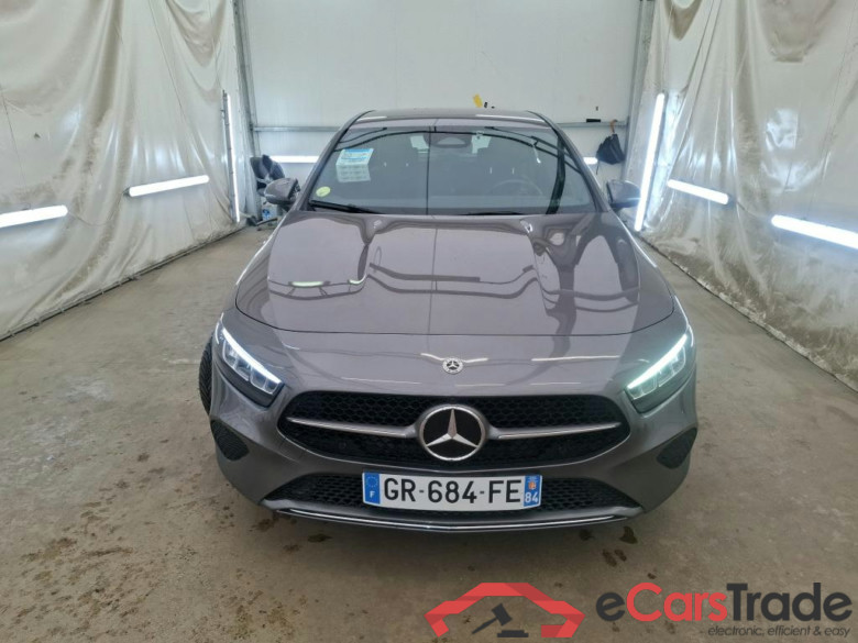 MERCEDES-BENZ Classe A Compact / 2022 / 5P / Berline A 180 d Business Line 8G-DCT #1