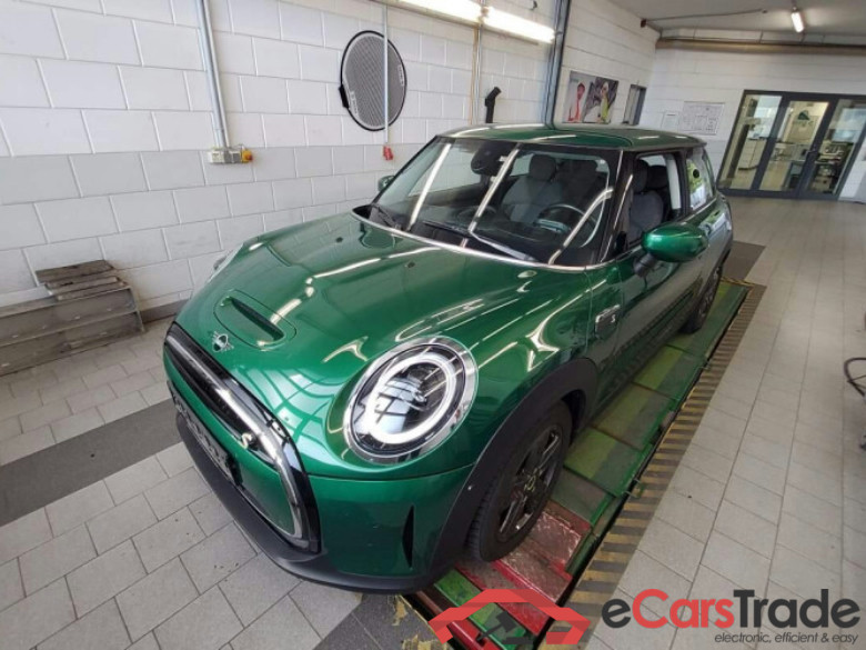 MINI Mini 3-trg. (F56)(2013->) DE - LimS3 SE, Cooper SE Classic Trim, (Facelift 2) 2021 - 2024