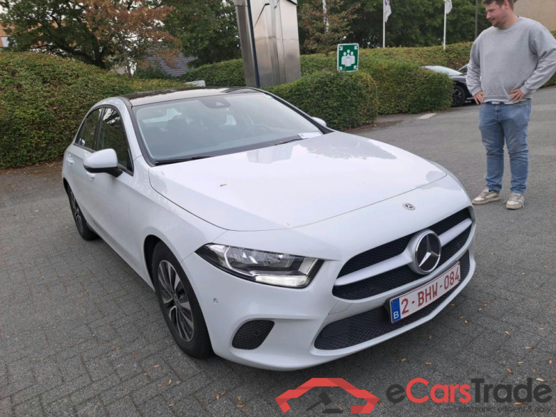 MERCEDES-BENZ A-CLASS LIMOUSINE 2.0 A 180 D BUSINESS SOLUTION DCT #2