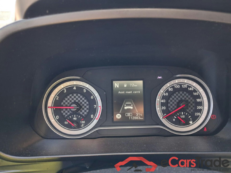 HYUNDAI i20 / 2020 / 5P / berlina con portón 1.0 TGDI 74kW (100CV) 48V Essence #4