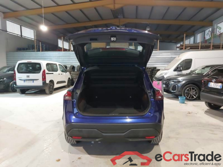 NISSAN QASHQAI / 2021 / 5P / CROSSOVER 1.3 MHEV 140 BUSINESS #4