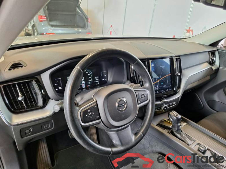 VOLVO XC60 / 2017 / 5P / SUV D4 GEARTR. BUSINESS #3