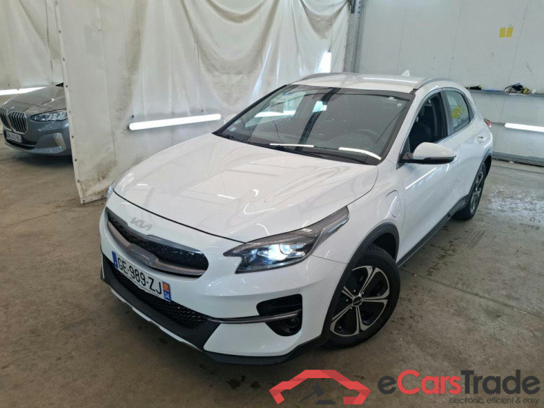 KIA XCeed / 2019 / 5P / Crossover 1.6 GDI ISG ISG PHEV ACTIVE BUS DCT6 #1