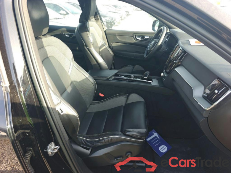 VOLVO XC60 / 2017 / 5P / todoterreno 2.0 T6 AWD Recharge R-Design Auto #6