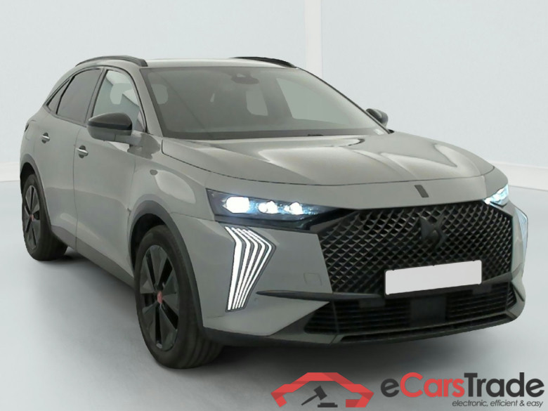 DS DS 7 Performance Line + Hybride Rechargeable E-Tense 300 EAT8 4x4 #1